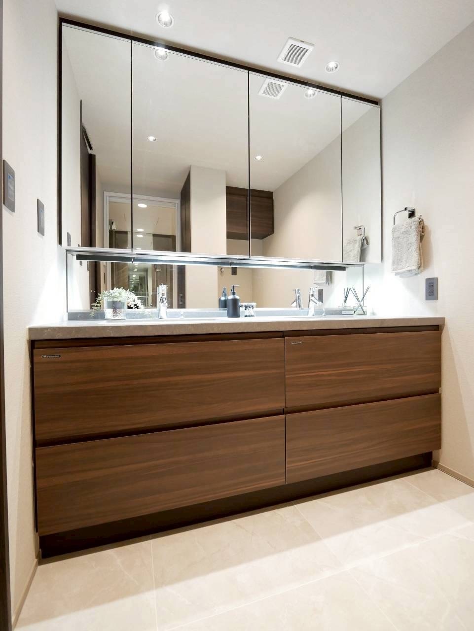 AA3 FE633 7 B77 4 C7 A 8 C07 B6912 F48212 C