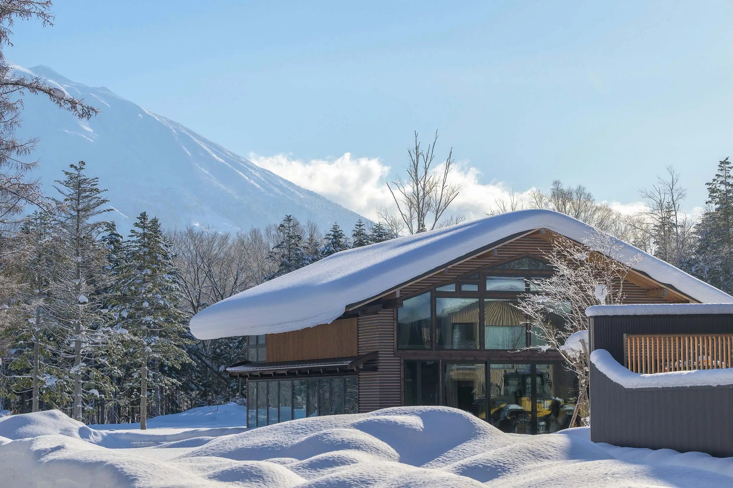 Ginto hirafu clubhouse