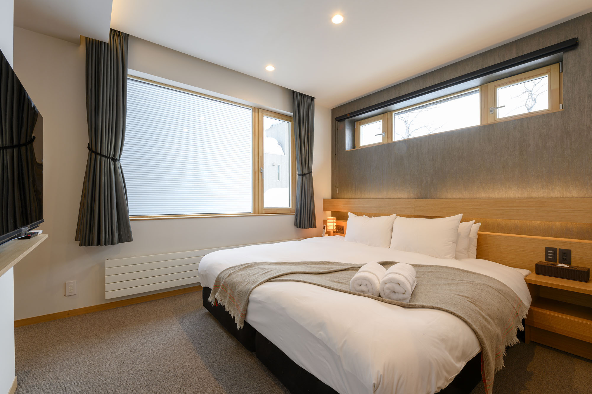 20190221 AJP AZ74830