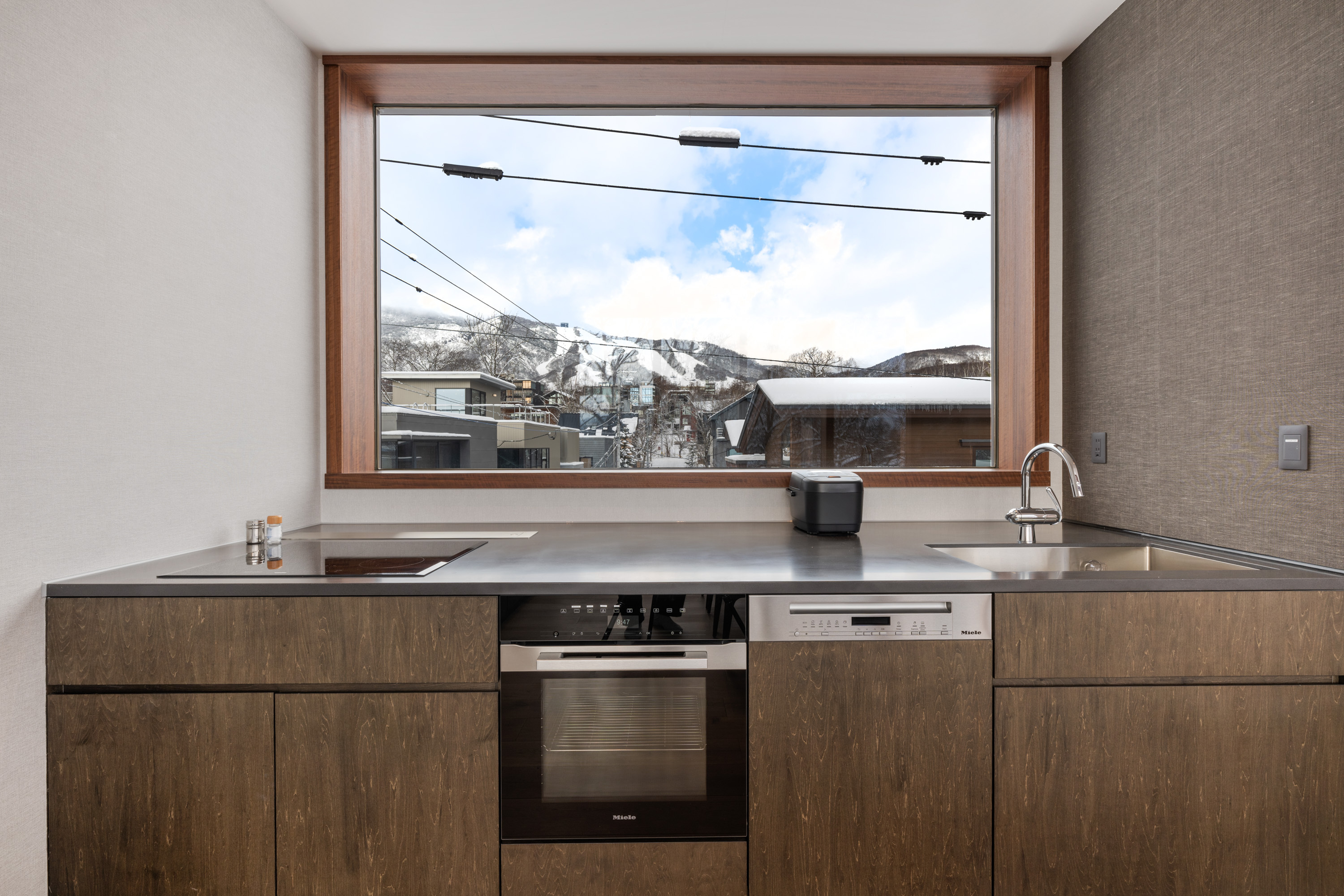 GCP 251209 033 edit web 3000px