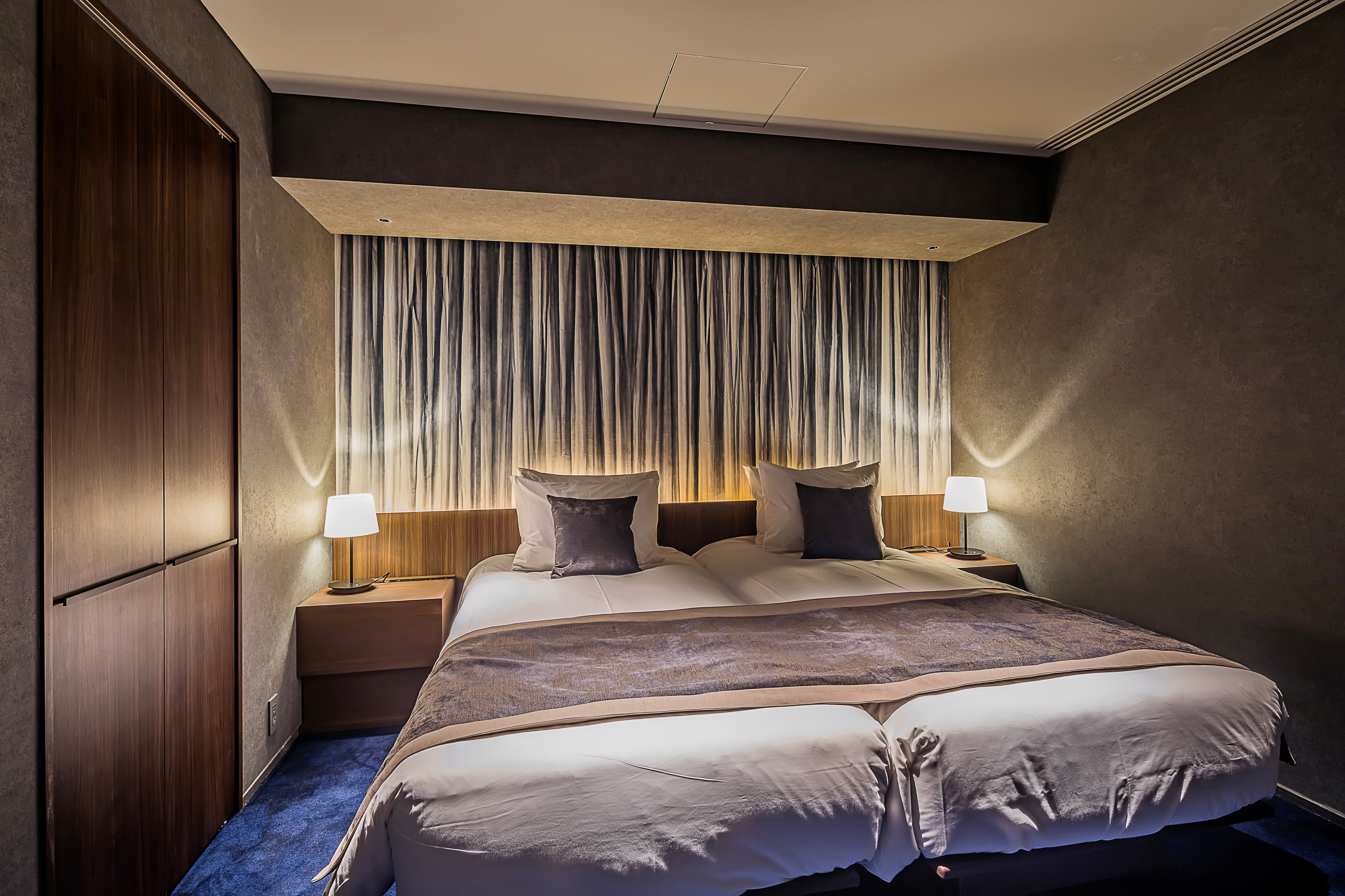 2 Bedroom Suite712 04