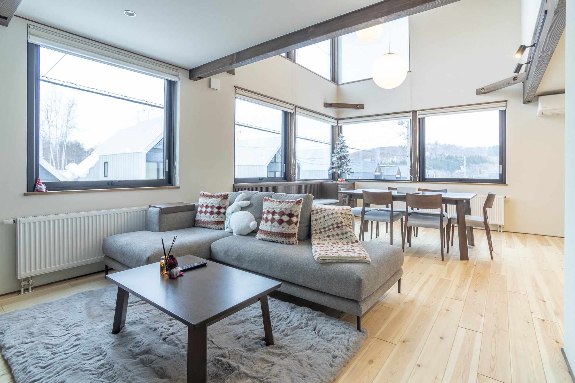 Niko Niko House in Forest Avenue | H2 Christie's