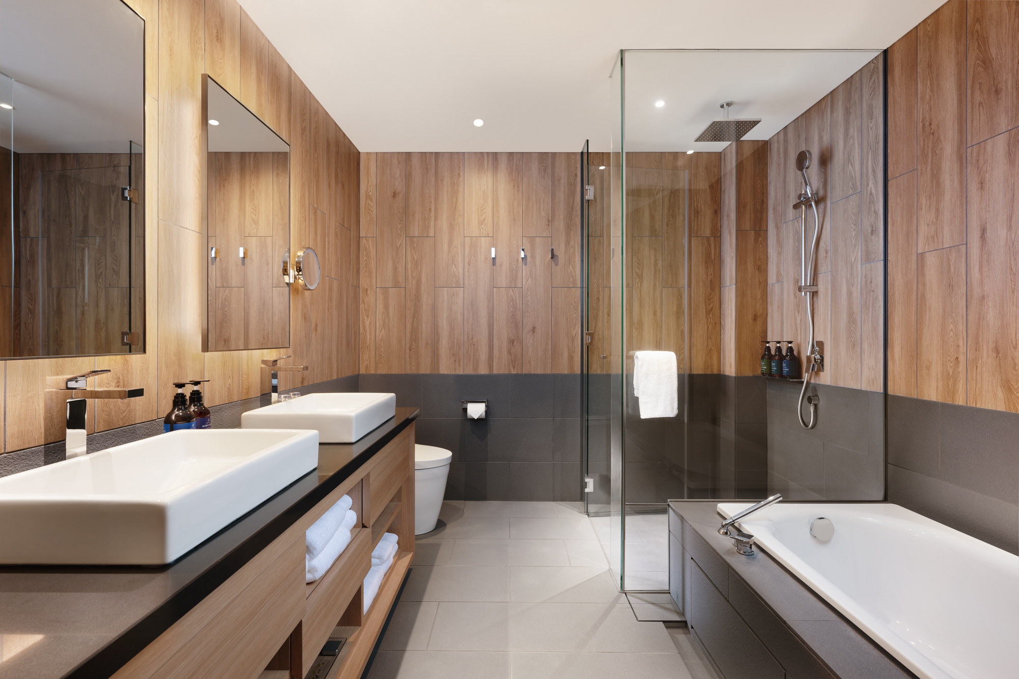 SN Master Bathroom
