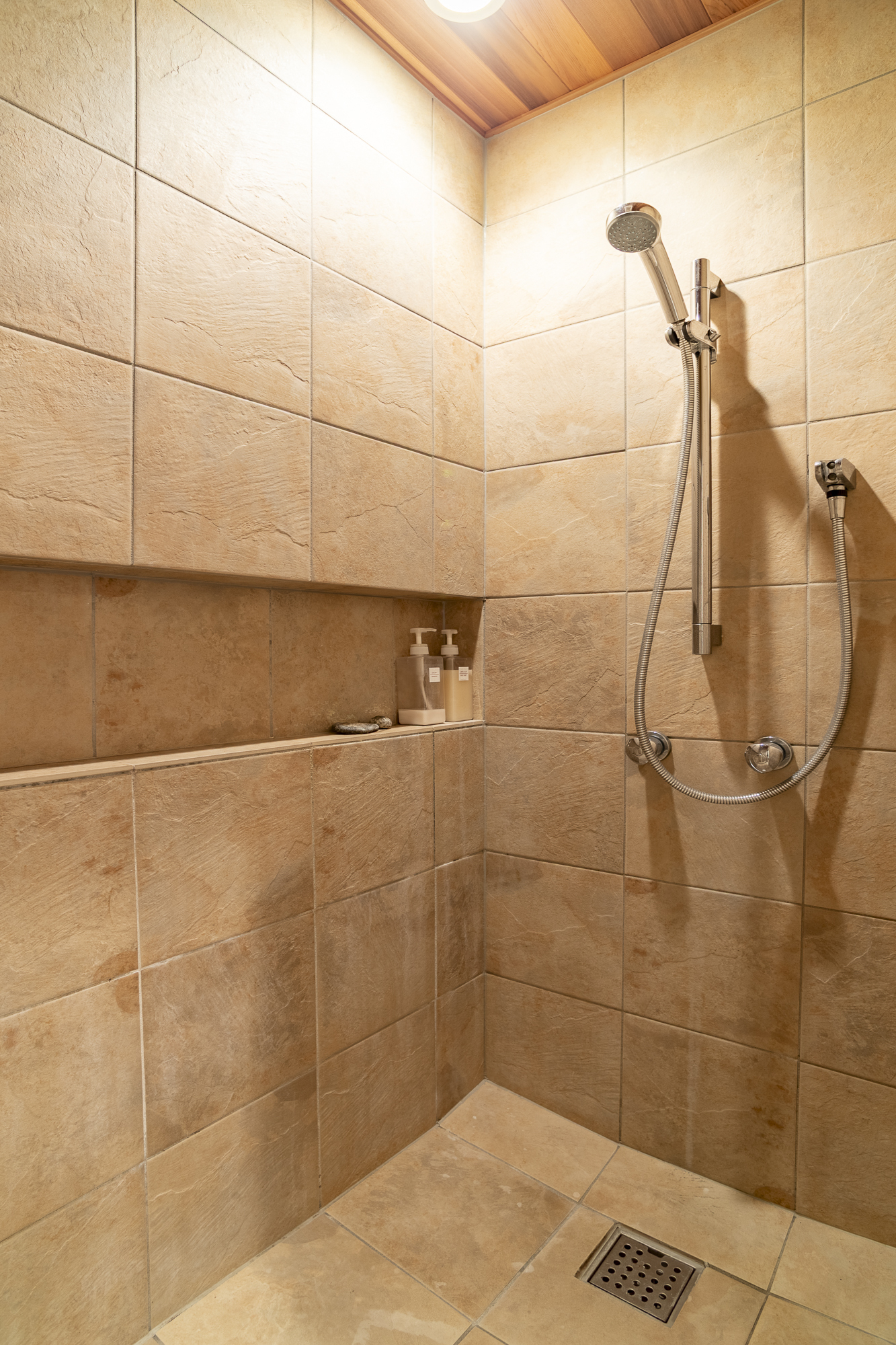 E7 I01392025 Niseko Photography DT HDR