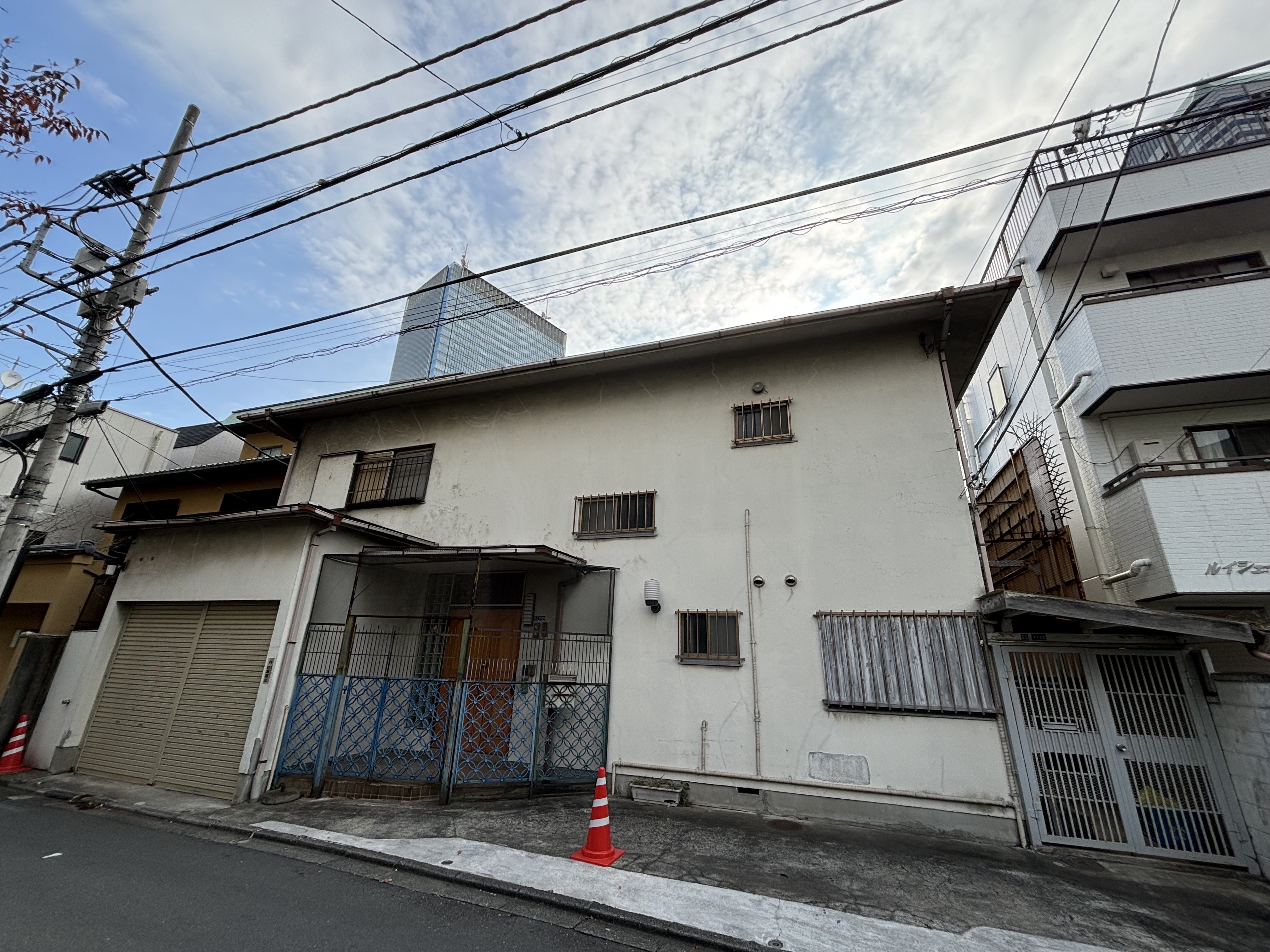 FDEE4096 976 B 4509 B179 74136854 E058