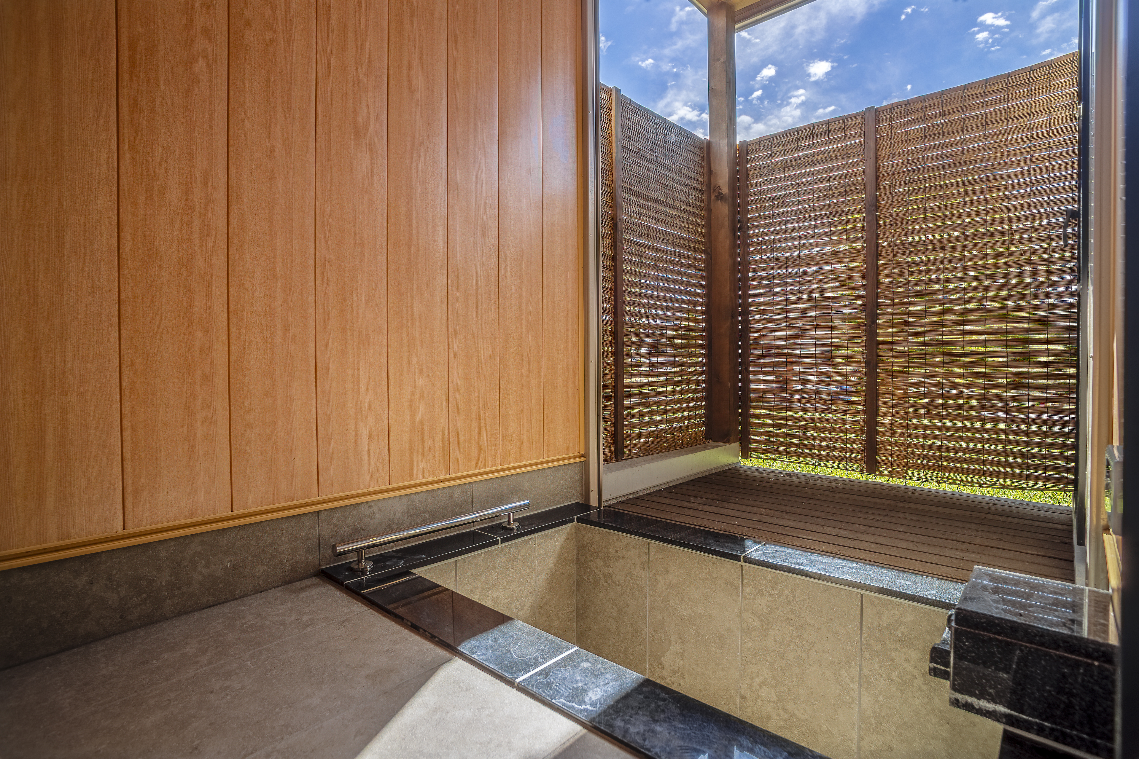 NPG DT 250910 E7 I75642025 Niseko Photography DT HDR