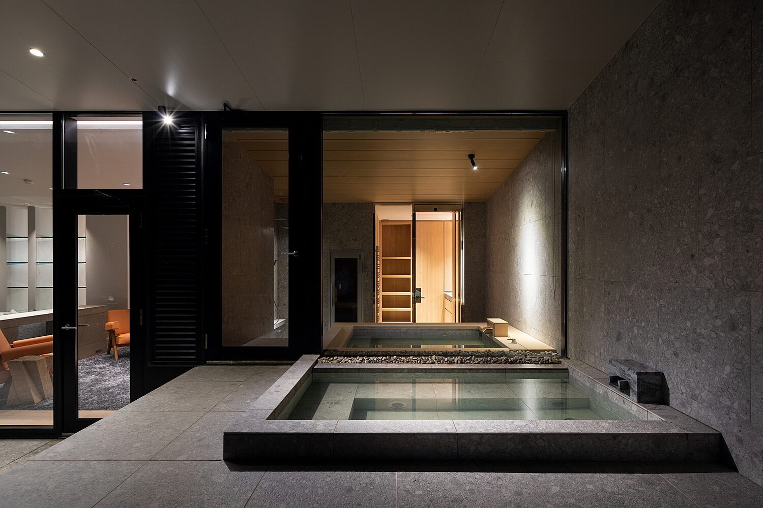 ACPH outdoor onsen night
